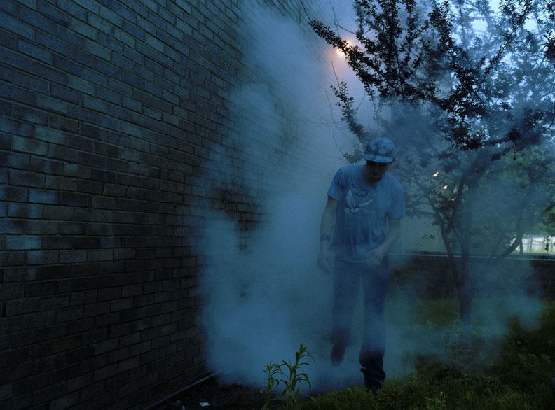 4_0webfacesmoke