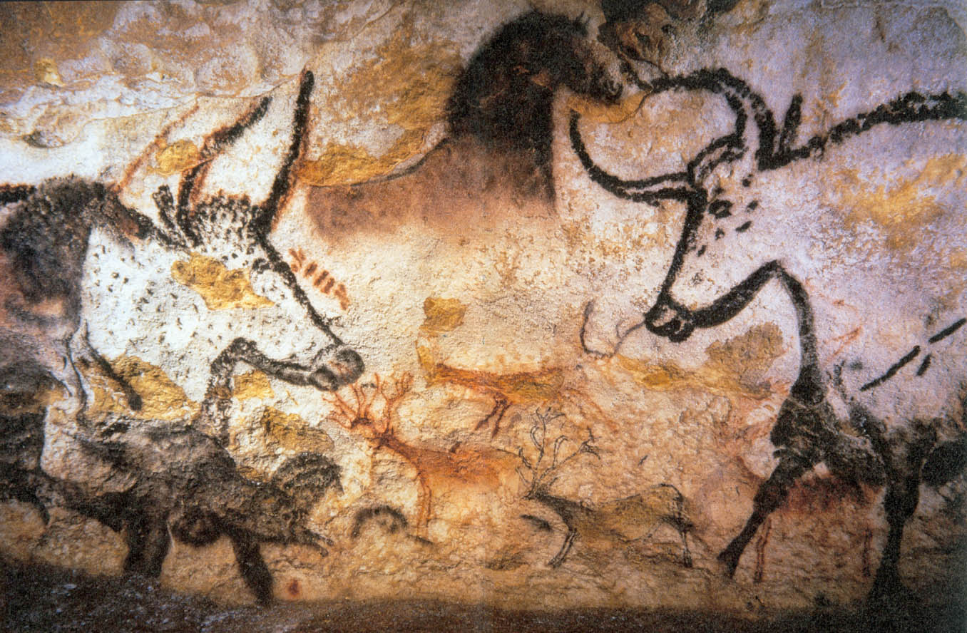 Bulls and horses, Caves of Lascaux, France