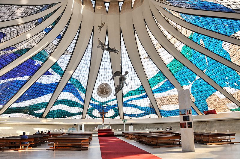 800px-Cathedral_of_Brasilia_int_July_2009