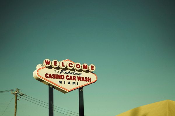 Ten of my favourite contemporary photographers for 2011 -9_EscapeIntoLife