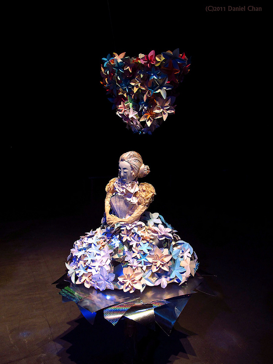EscapeIntoLife_Carousel_PaperTales
