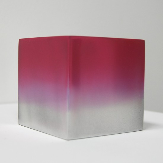 ando_reflectioncube_pink_2.5x2.5x2.5_sm