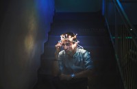 Neighboorhood-Stranger.
