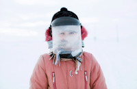 Evgenia Arbugaeva, A-child-with-a-snowblocker-schlem